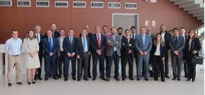 Imagen grupal de los asistentes a la reunión técnica con nuestro gerente y nuestro responsable de material móvil. 