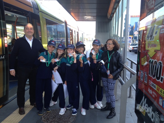 Leemos en el Tranvía celebra el Día del Libro